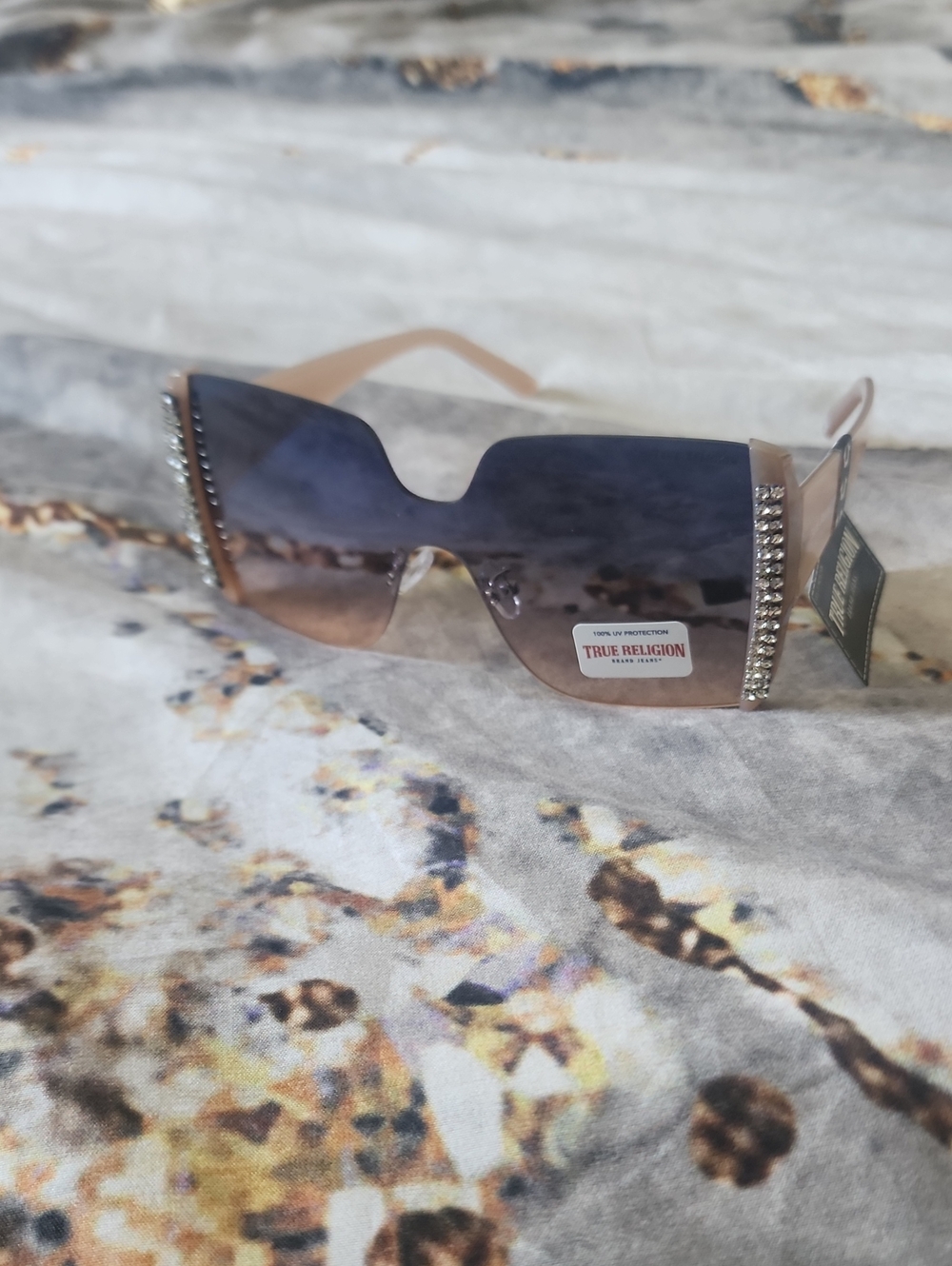 Fashion Rimless Shield Sunglasses